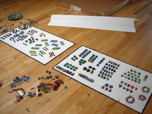 beads on show display mock up